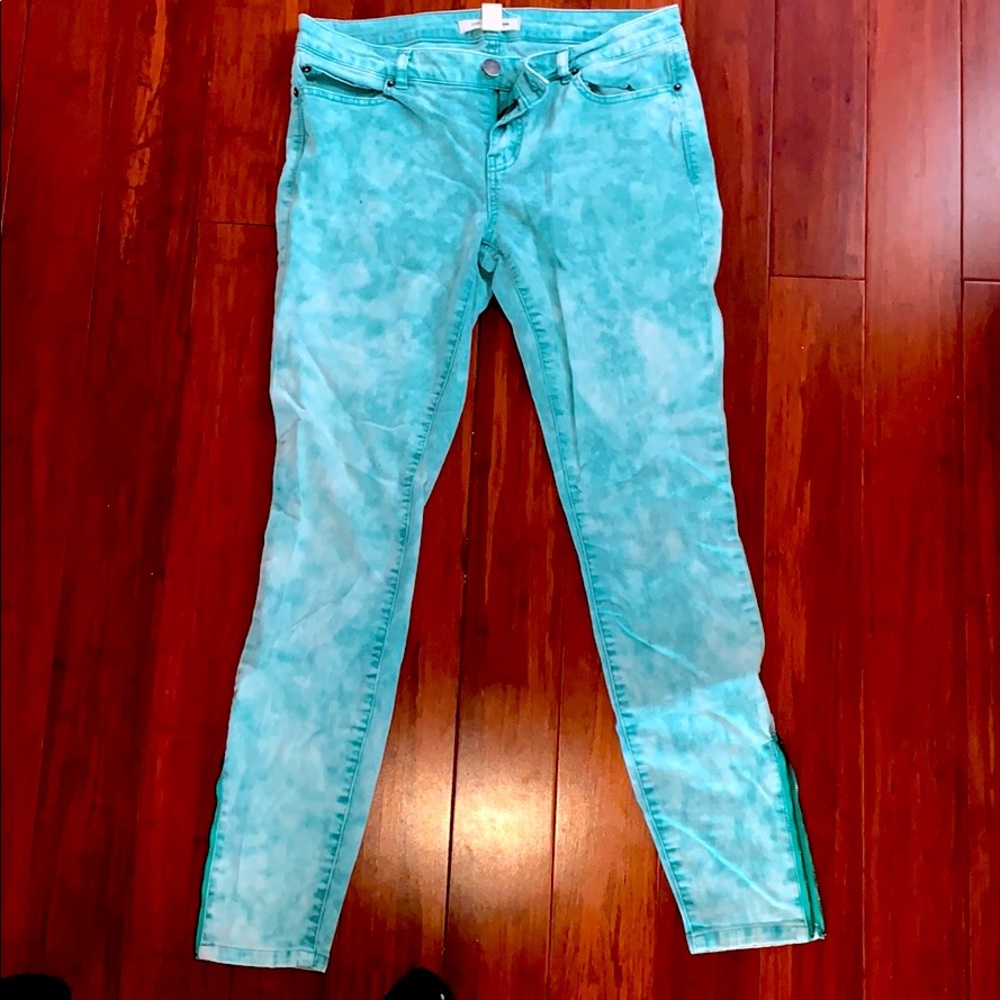 Mint Green Jeans with Zip-Up Ankles